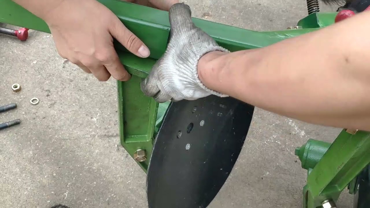 walking tractor disc plough installation video