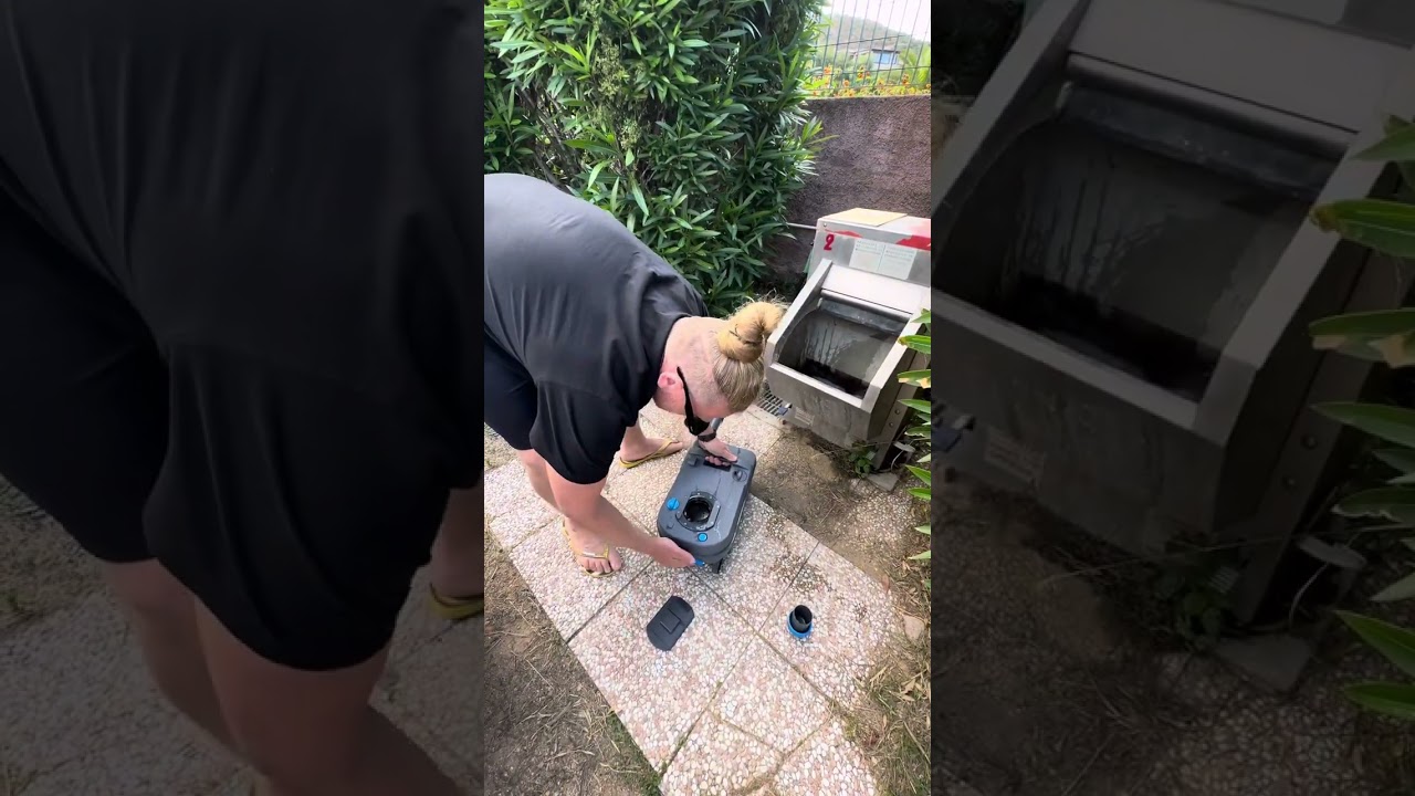 Come svuotare la cassetta wc di un camper. Seguiamo questi semplici passaggi