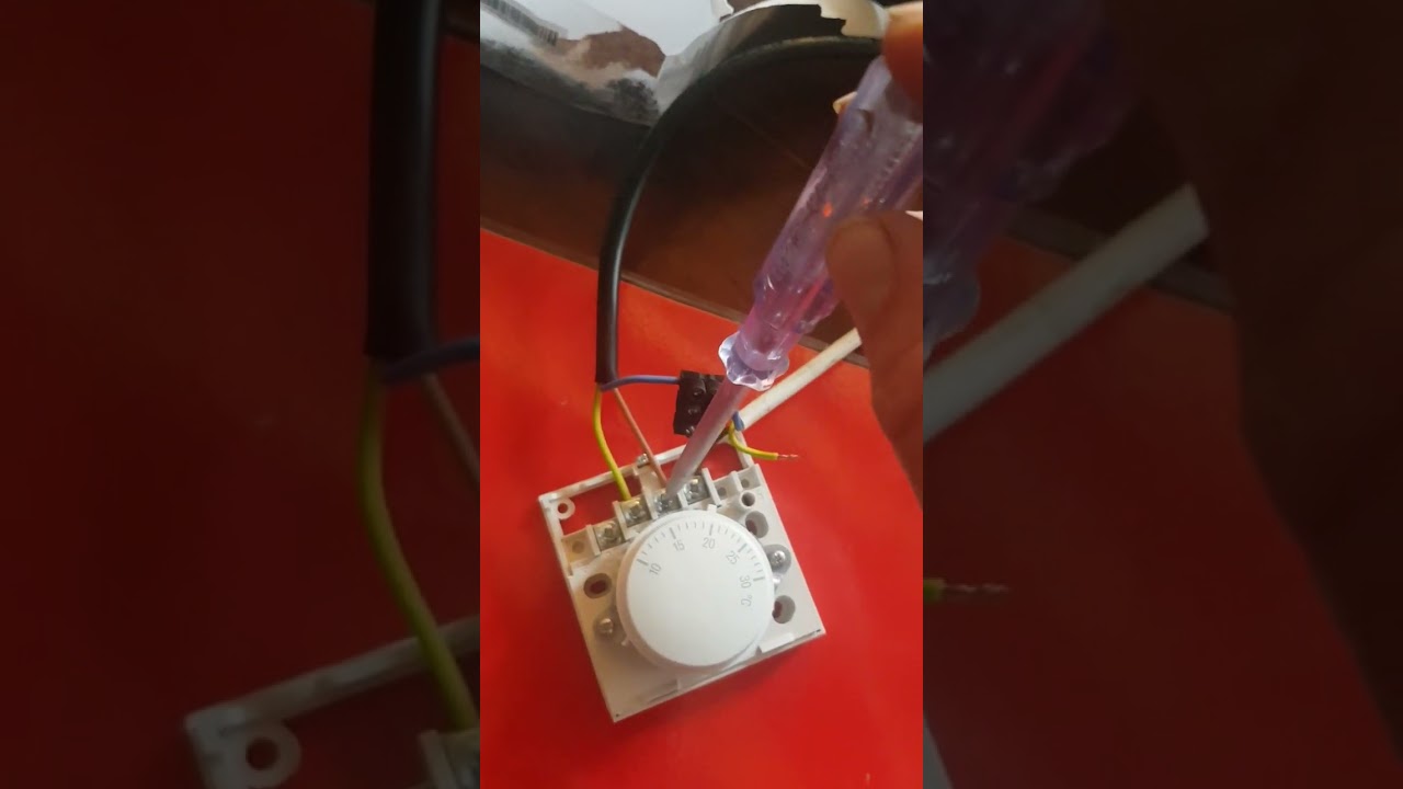 montage thermostat resgistre motorisé. chauffage bois récupérateur air chaleur insert.