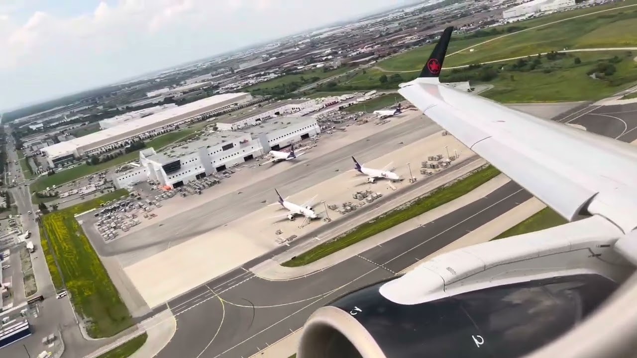 Air Canada Express Embraer 175 (C-FUJA) takeoff from Toronto Pearson. [4K 60]