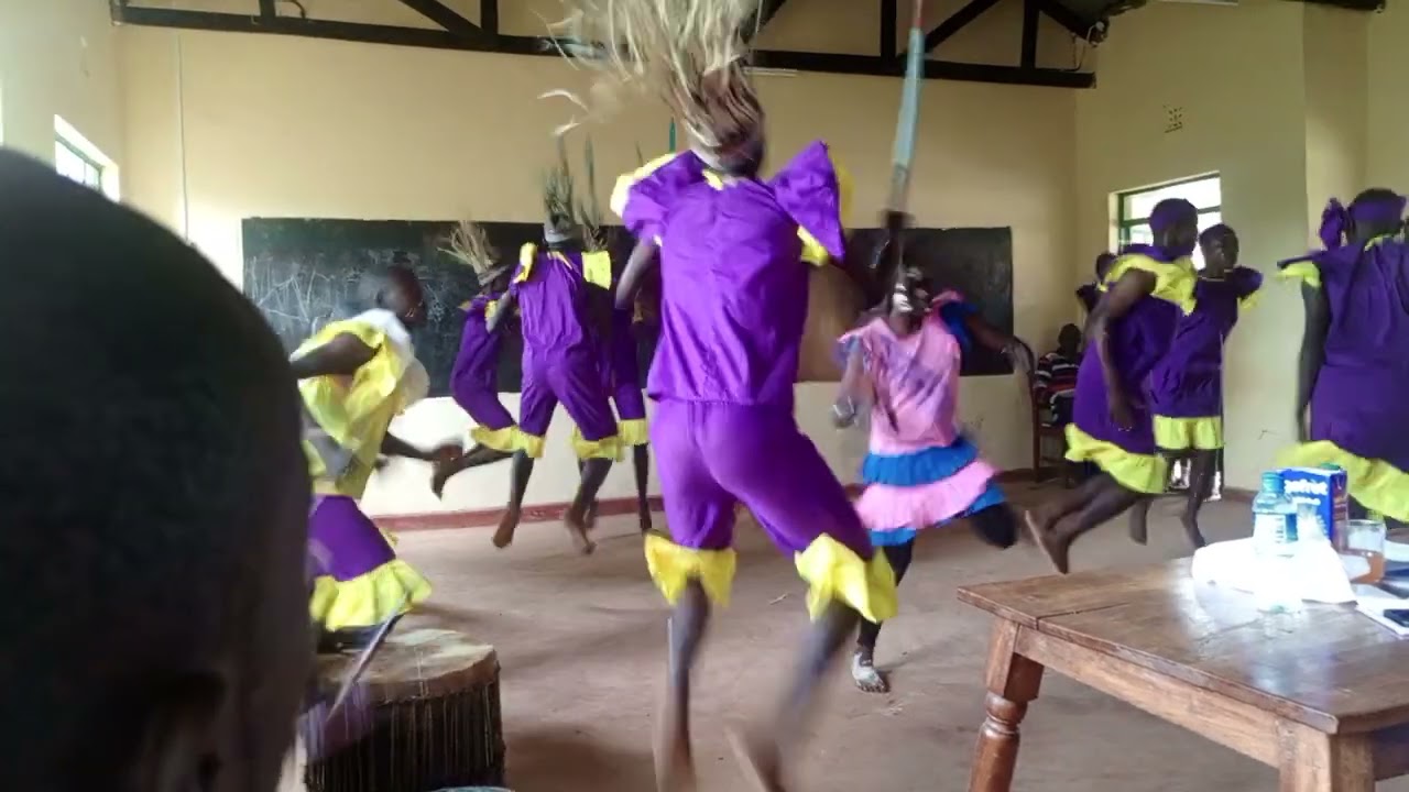 AKISUK DANCE KAKURIKIT HIGH SCHOOL