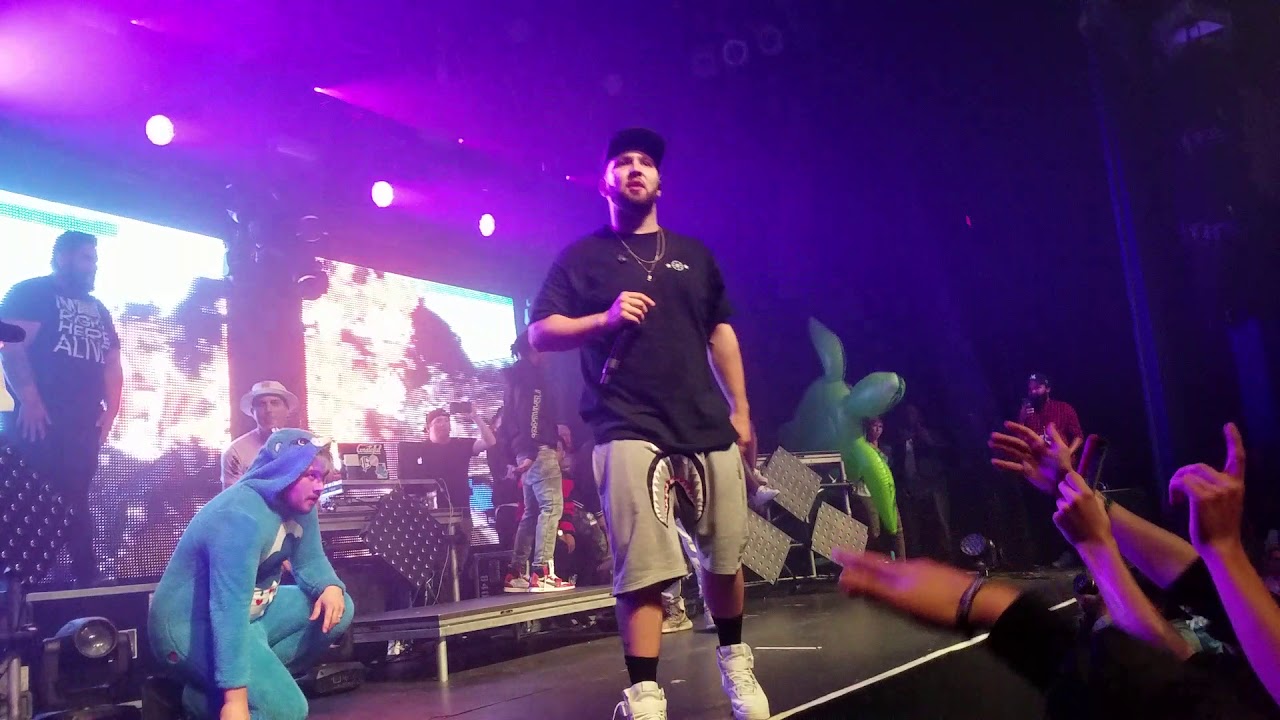 Andy Mineo - You Can't Stop Me / 1K Phew Stage Dive  - Atlanta, GA  2017