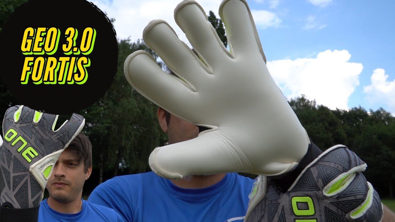 One Glove Co: GEO 3.0 Fortis Goalkeeper Glove Review & Play - Test