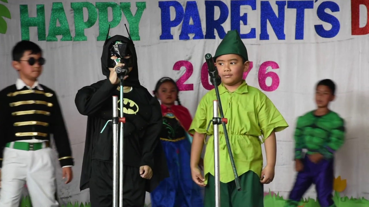 RAMP WALK- CARTOON CHARACTERS