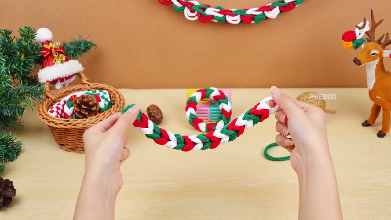 DIY Christmas Bracelet Loom Band Tutorial | Festive Wristwear Craft