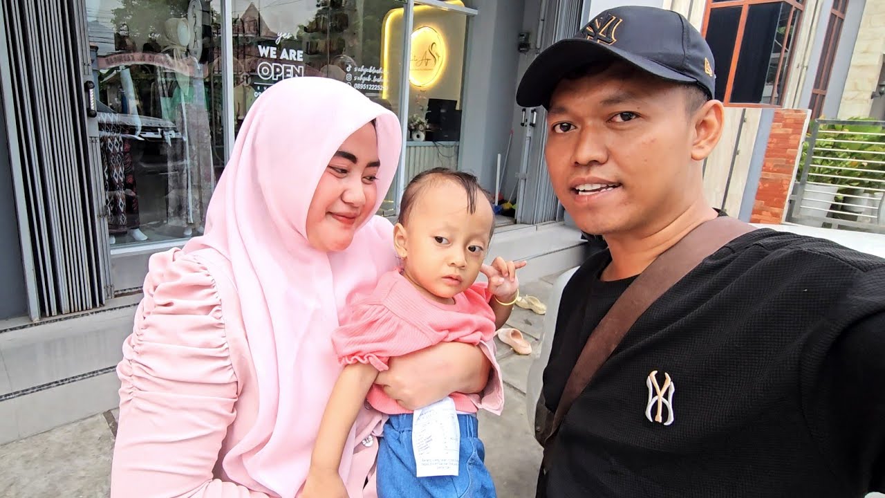 GILIRAN ISTRI YANG BELI BAJU - DEK TASYA MOHON ANTENG DULU YA