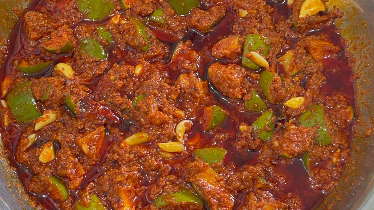 Mango pickle//మామిడికాయ పచ్చడి గిన్నె కోలతలతో ఎవ్వరైనా ఈజీగా చేసేయొచ్చు//avakaya pachadi