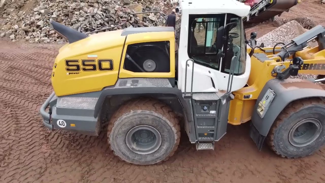 Bauschutt schreddern M & W