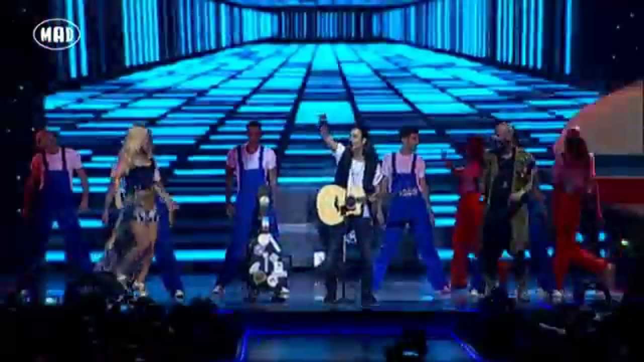 Ομορφαίνεις τη ζωή μου - Τι τρελά μου ζητάς / Δ. Σχοινάς ft. Φανή Αβραμίδου & RΕC (Mad VMA 2014)