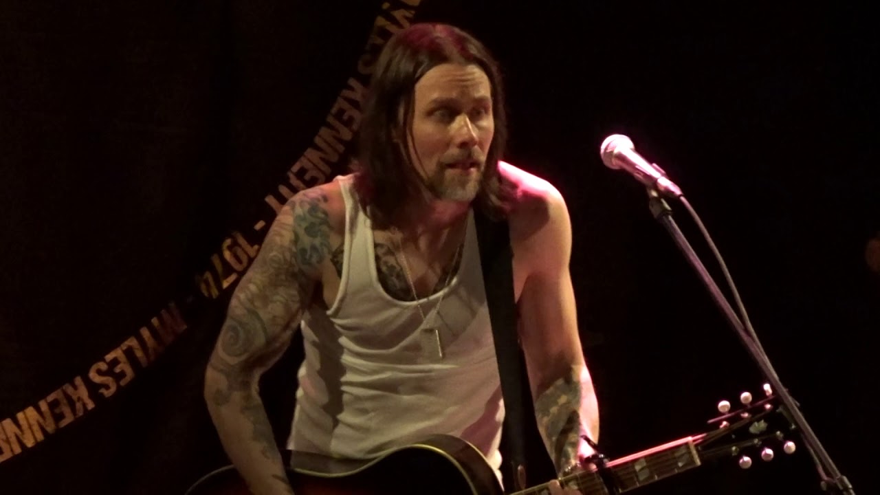 Myles Kennedy - 