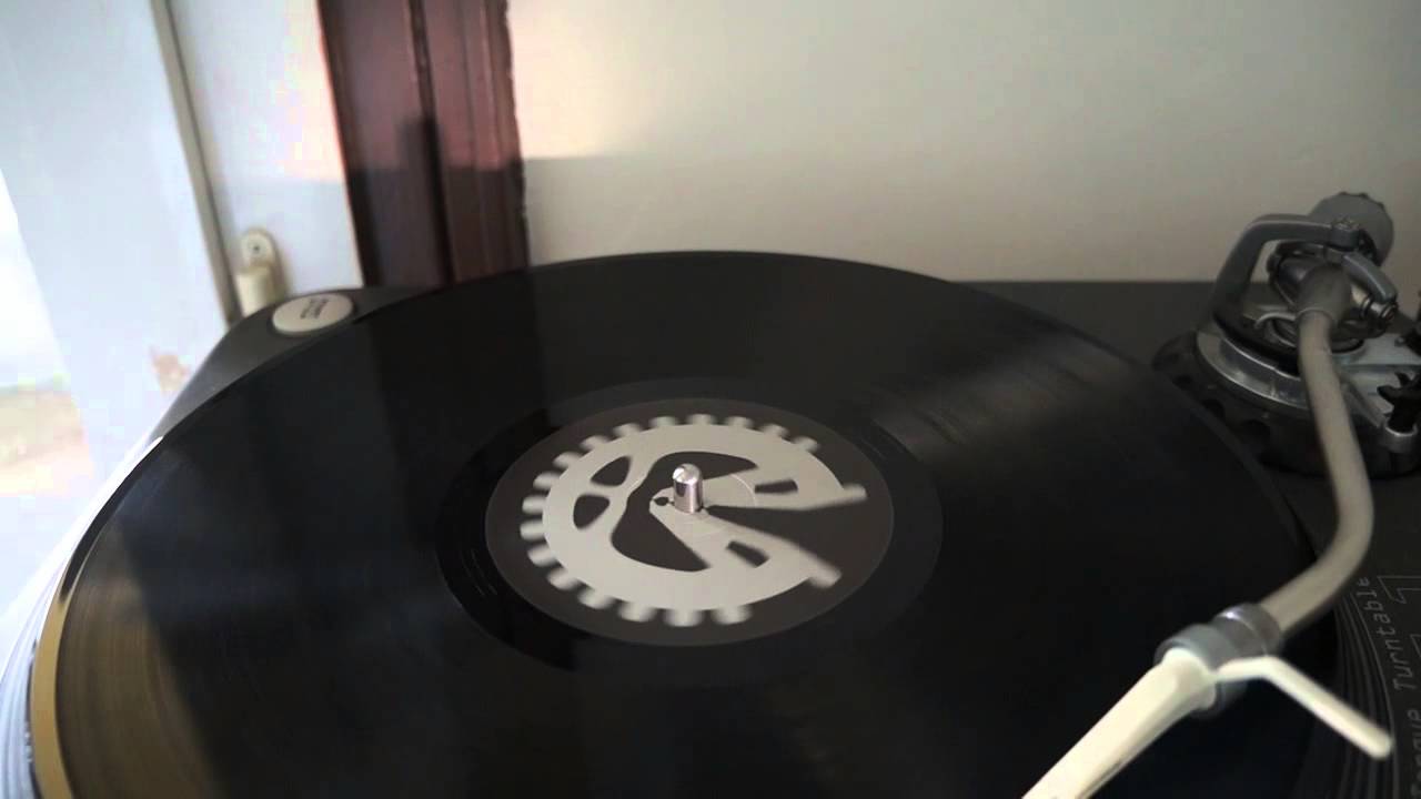 Curley Music 08 - B - Esoteric - Untitled