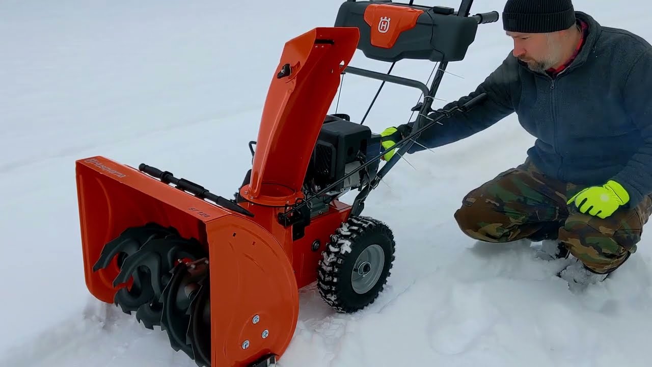Зима и Husqvarna ST124 возвращается