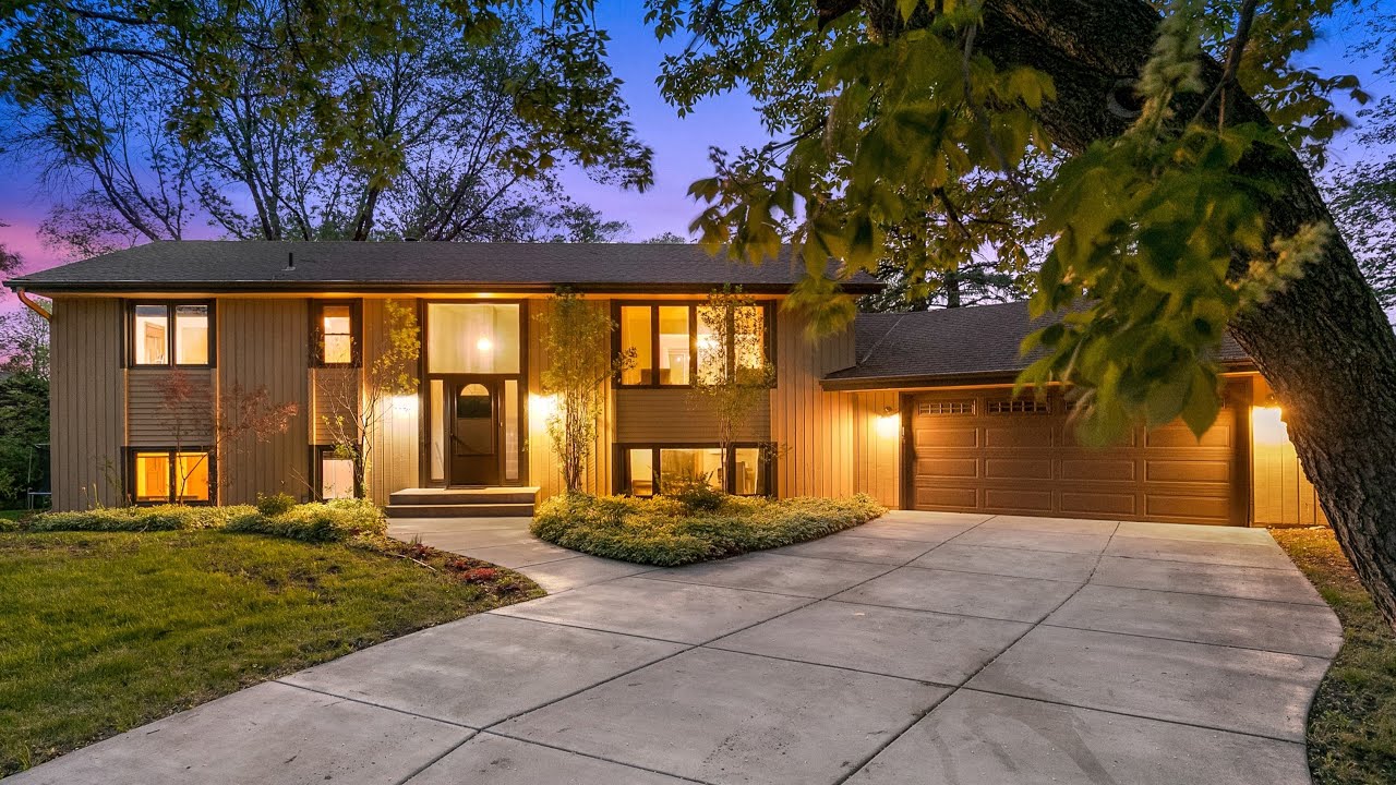 1673 Bellows Street, West St. Paul, MN 55118
