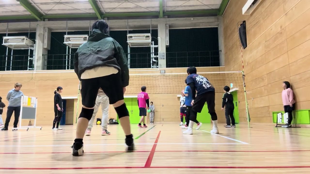 ２０２５年１月２２日（木）合同練習風景①『ＶｉｔａＲｏｓａ（ヴィータローザ）』🏐ソフトバレー【大阪ソフトバレー】メンバー募集中！『スポーツやろうよ』