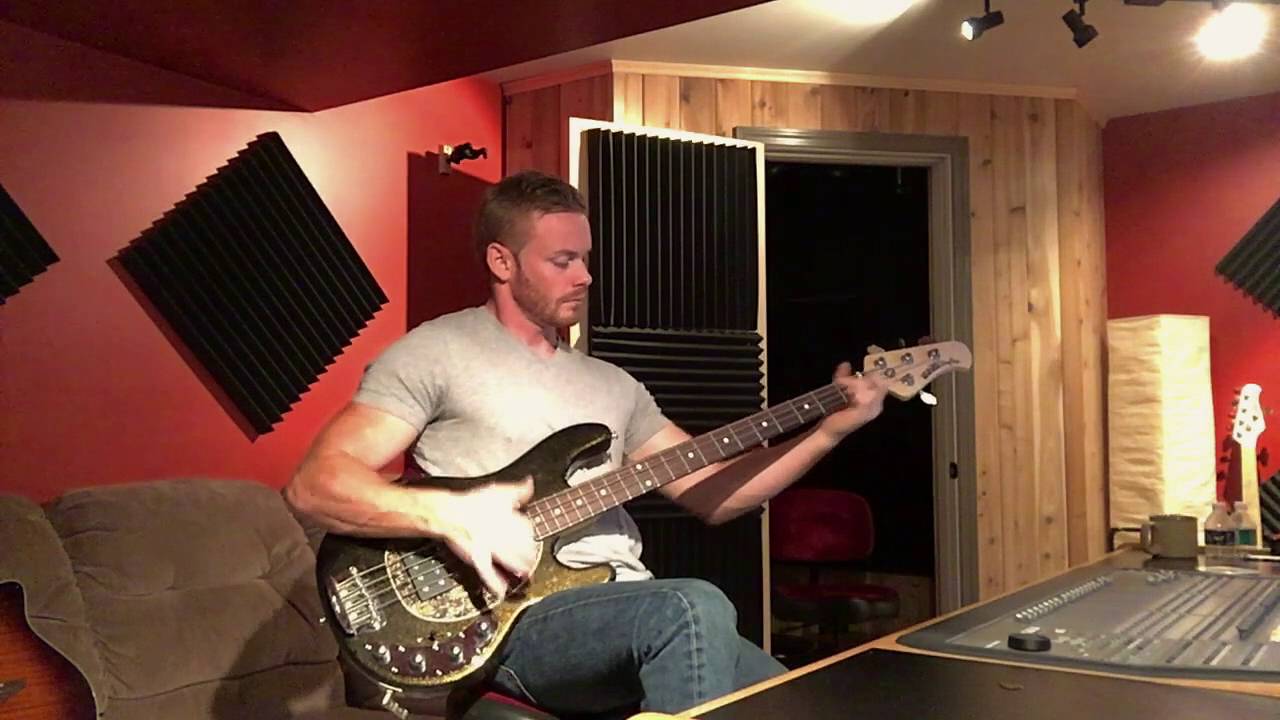 Ernie Ball, Music Man Stingray 4 HH (Nick Lombardi)