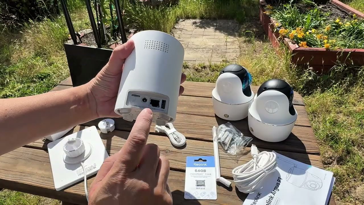 Система домашней безопасности Reolink с камерами 2K/5MP и мини-хабом/управлением на базе ИИ.