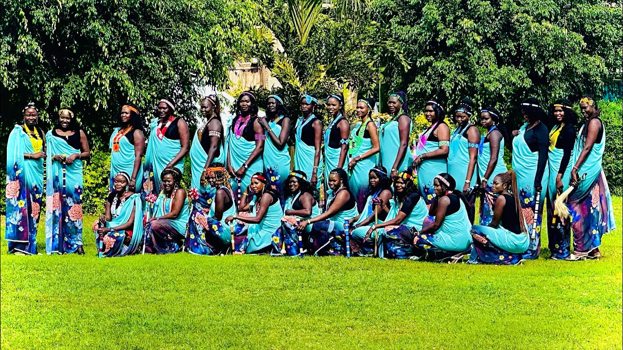 panaruu traditional wedding song(Dance by panaruu women in Nairobi)