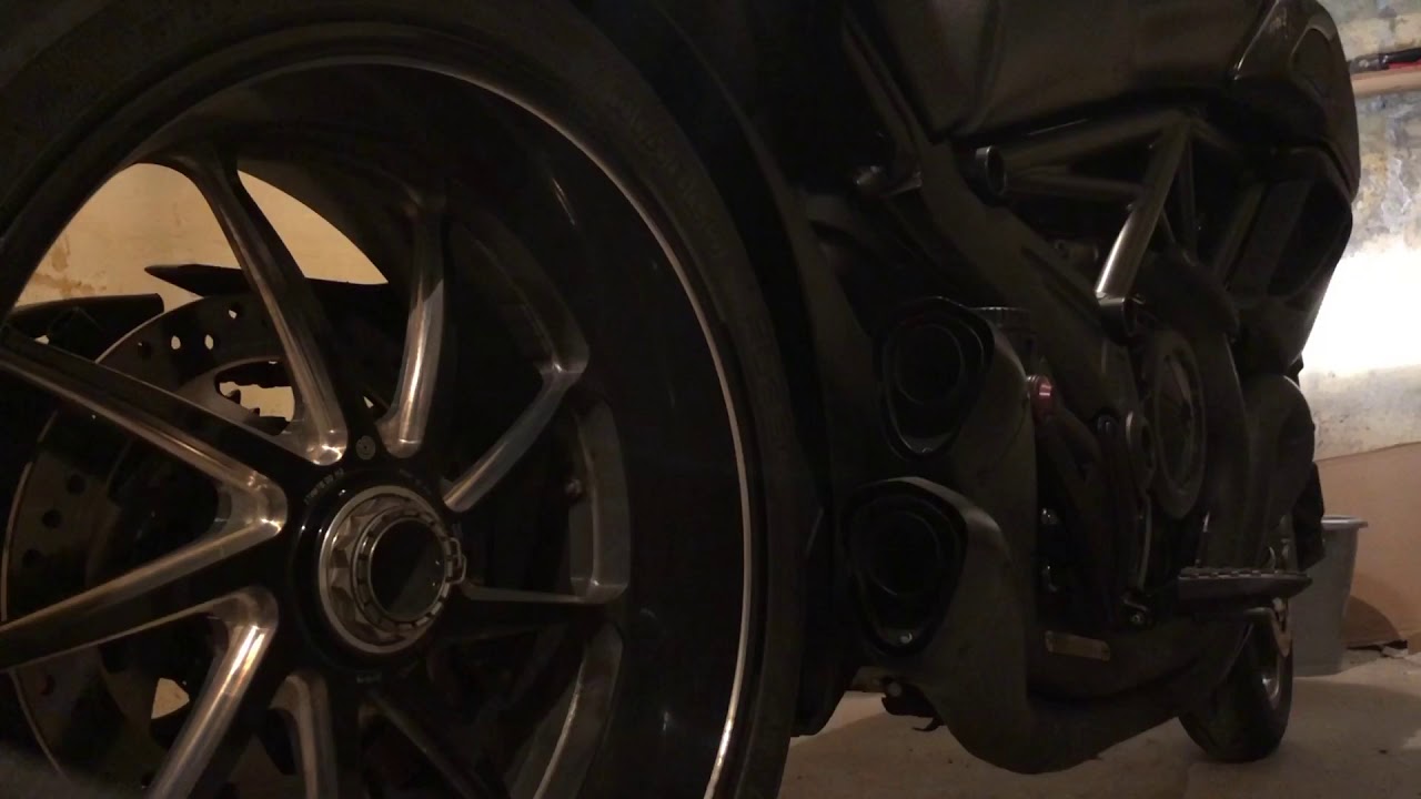 Ducati Diavel Carbon // HpCorse Hydroform Exhaust // 23.11.2019