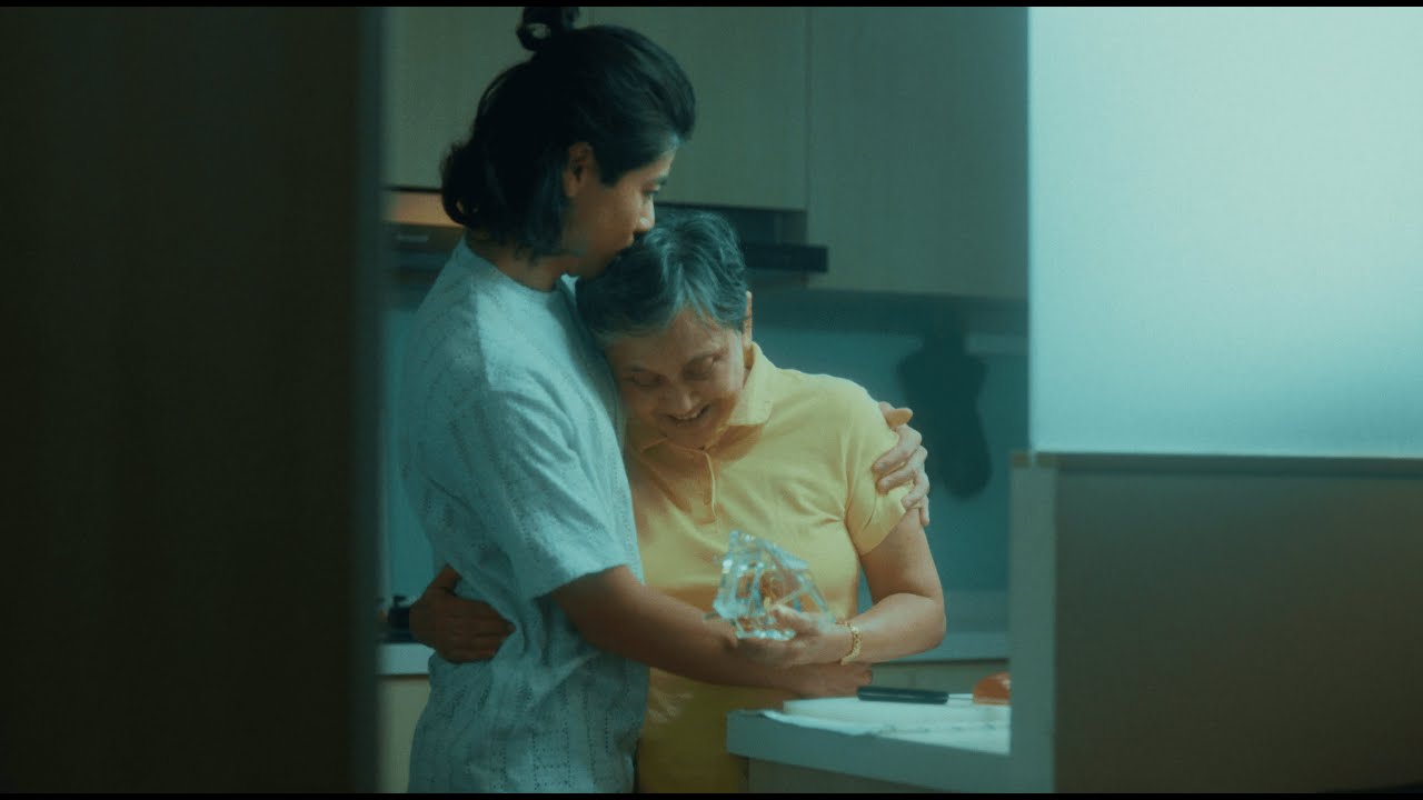 Holding Hands (ft Benjamin Kheng, Lim Yu-Beng and Nadya Zaheer)