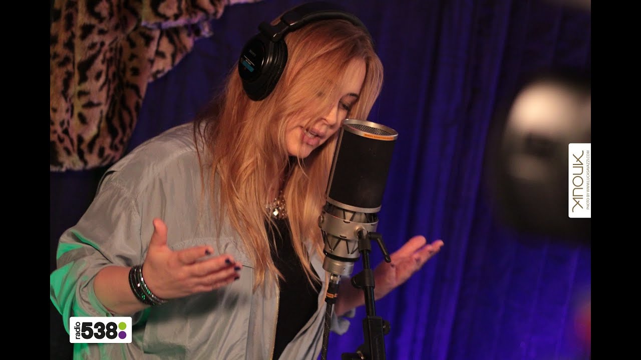Anouk - Looking for love | Live bij Evers Staat Op