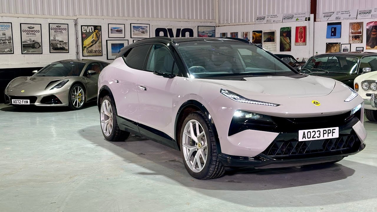 Обзор Lotus Eletre на 900 миль. Выглядит неплохо, но у этого электромобиля есть проблема. Запас х...