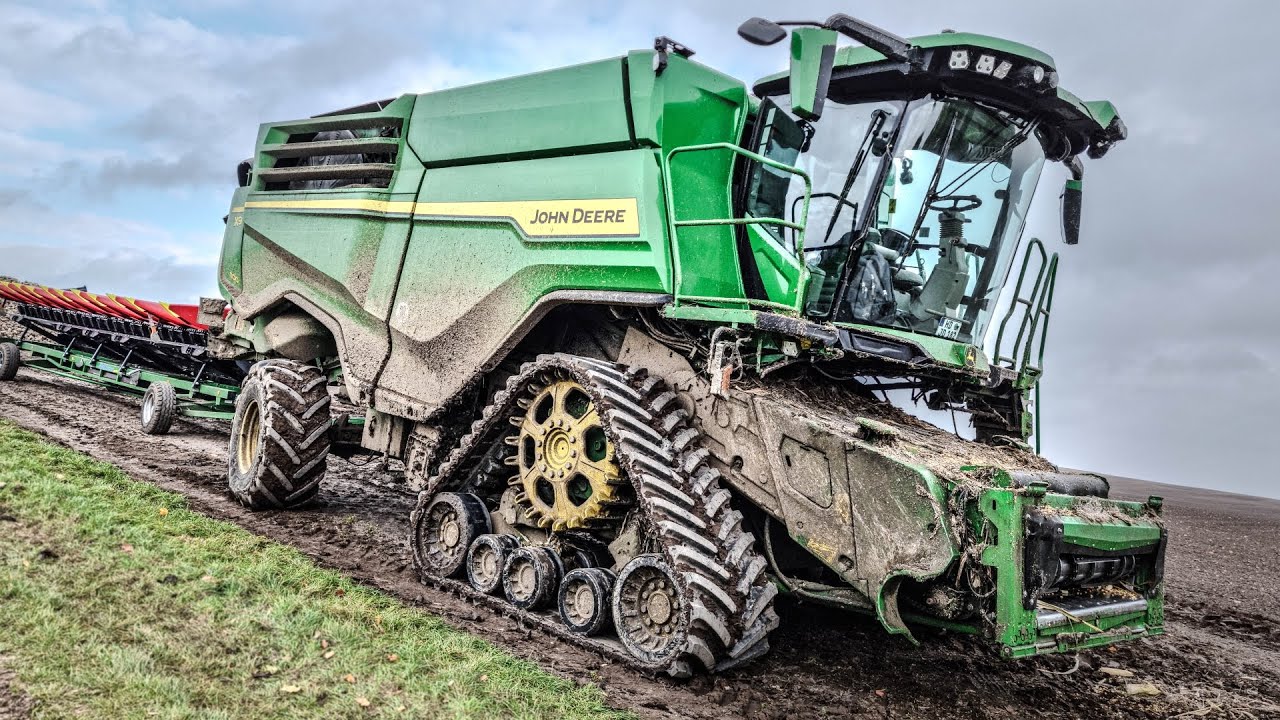 JOHN DEERE X9 1100 at WORK in Germany ! CORN HARVEST 2021