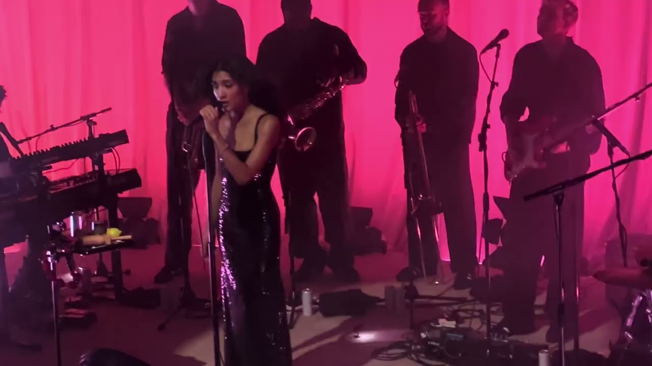 Olivia Dean-Carmen @ o2 SBE, 11th June 2025