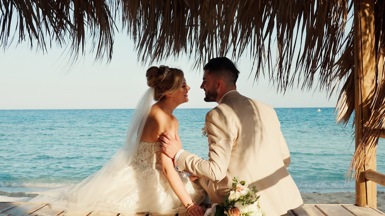S H A N N O N    &    D A N I E L  -  Asterias Beach Wedding Venue