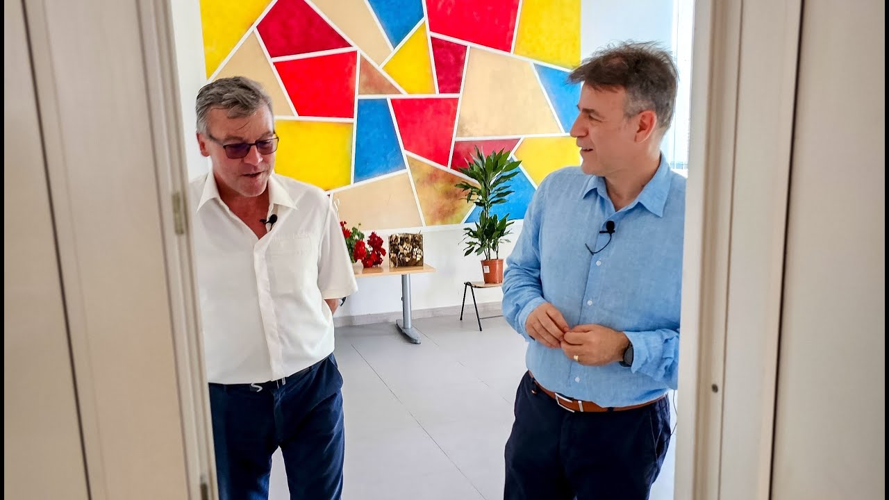 Testimonial Mihai Adrian Grosulescu - Director Scoala & Gradinita Buda (VN)