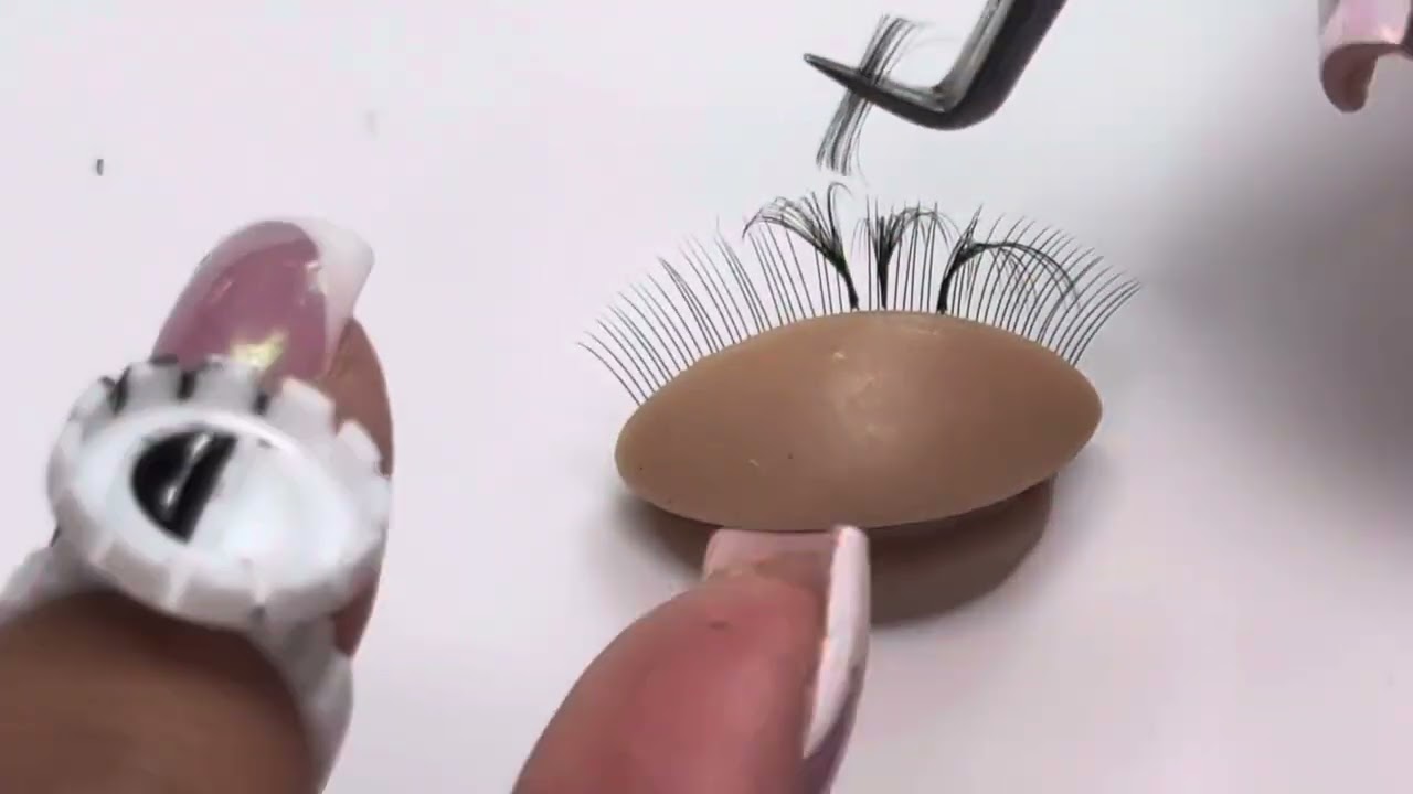 Lash Placement & Lash Wrapping