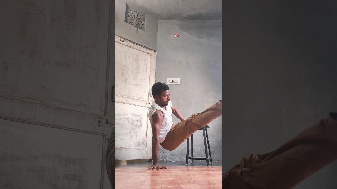 💪🚀 more core strength & pike freeze training on MC Square song #bboy #breaking #explore #viral #mc