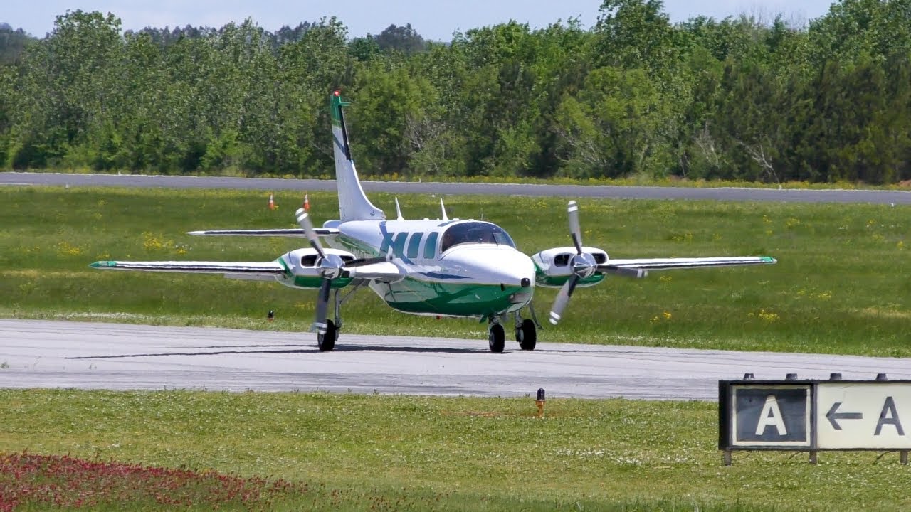 2nd Oldest Flying Aerostar 600 Landing & Take Off