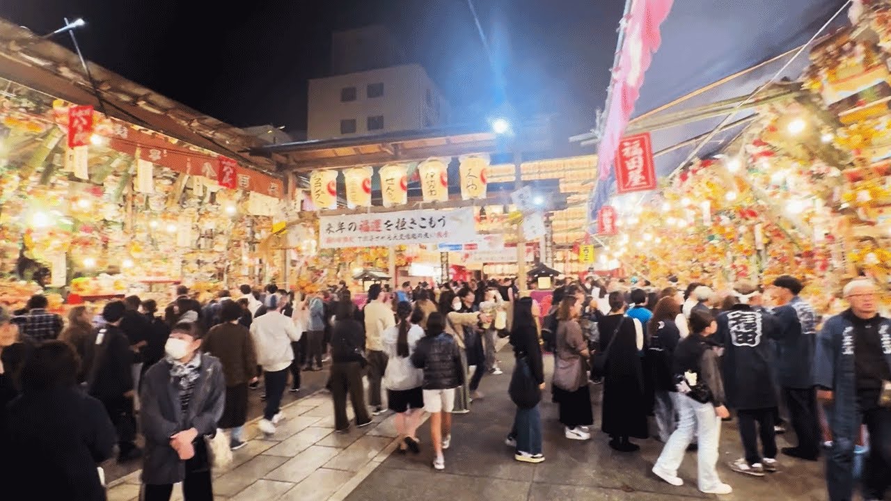 【浅草 酉の市】外国人もキラキラ熊手をご購入！深夜0時開幕 !!! 商売人が押し寄せゴッタ返す　【鷲神社 一の酉】 Asakusa Ootori Shrine Tori-no-Ichi Fair