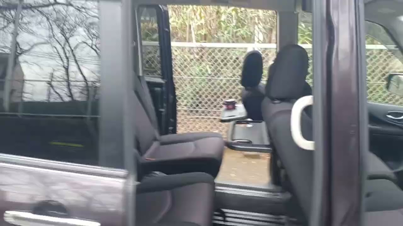 日産セレナ
