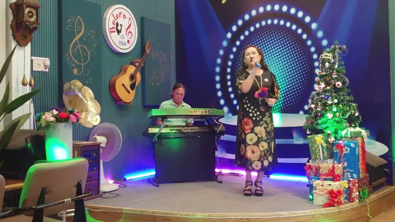 Đêm Trao Kỷ Niệm - Sáng Tác  : NS Hùng Cường - Trình Bày : Bảo Ngân