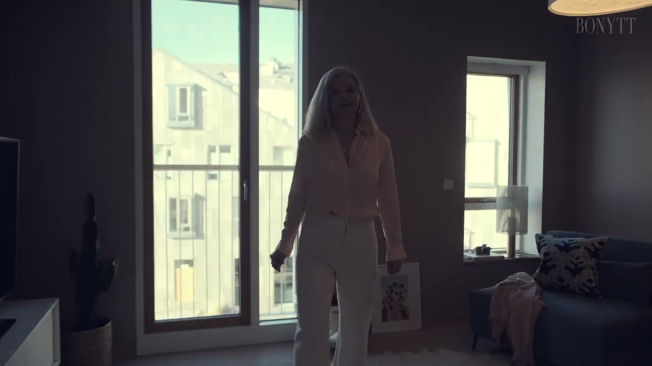Bli med hjem til Marit Sande i Barcode