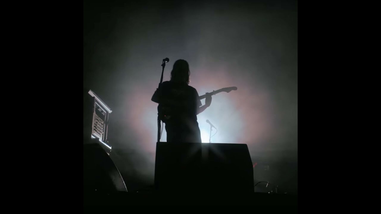 ARE YOU LOOKING UP - Mk.gee [Live Audio in Berlin]