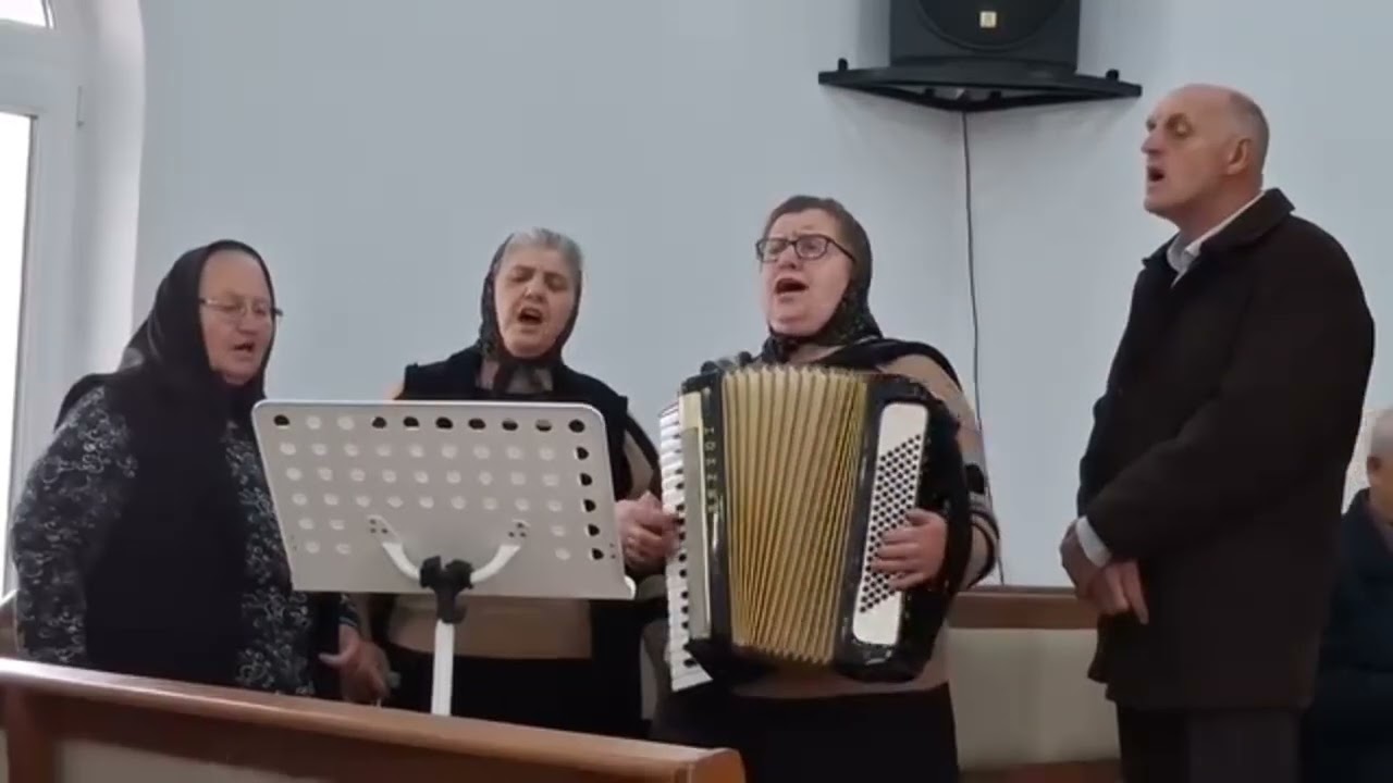 Un colaj frumos cu cântece creștine vechi Nou 2026