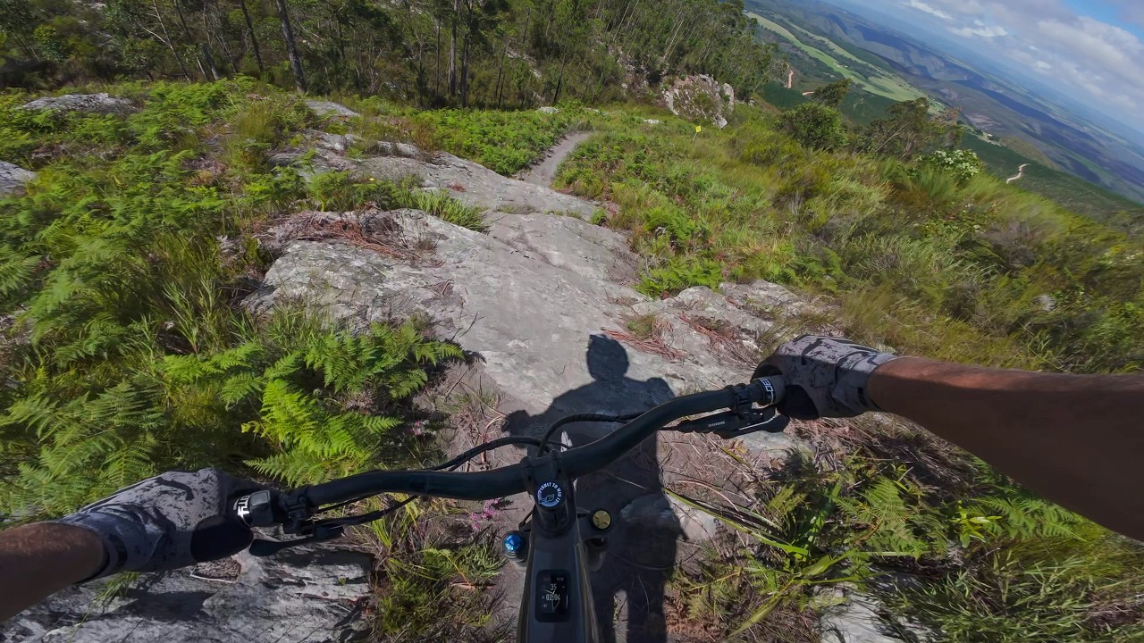 I Almost Crashed Hard on this Flow tech Trail | R.O.T.S