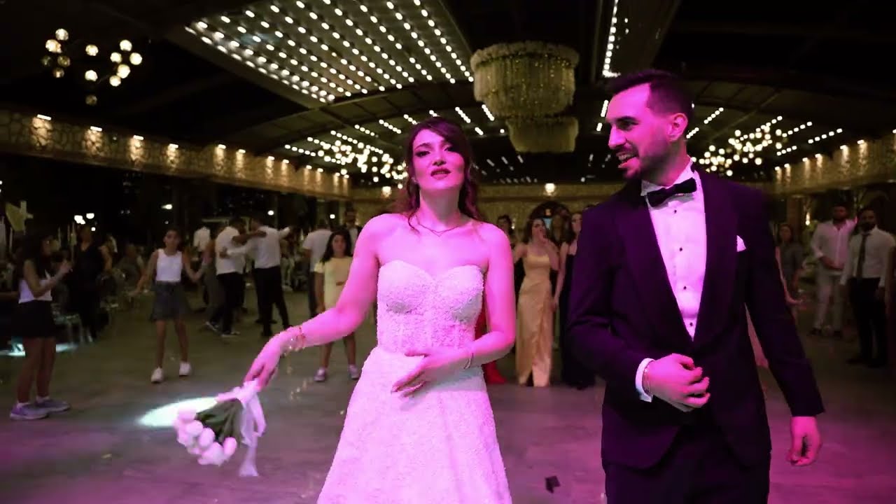Beyza & Birkan İpek – İpek Wedding Garden Düğün Hikayesi - Avrupa Yakası Düğün