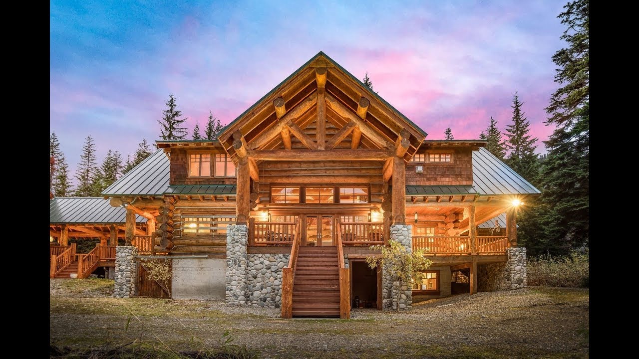 Private Sanctuary in Snoqualmie Pass, Washington | Sotheby's International Realty