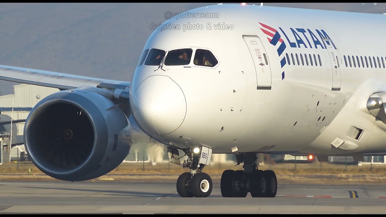 PLANE SPOTTING AT SCL/ 78 MINUTES OF HEAVY AIRPLANES/ BOEING AND AIRBUS