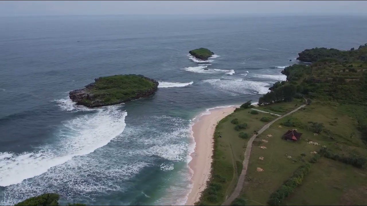 PANTAI MBRESAH PACITAN JAWA TIMUR