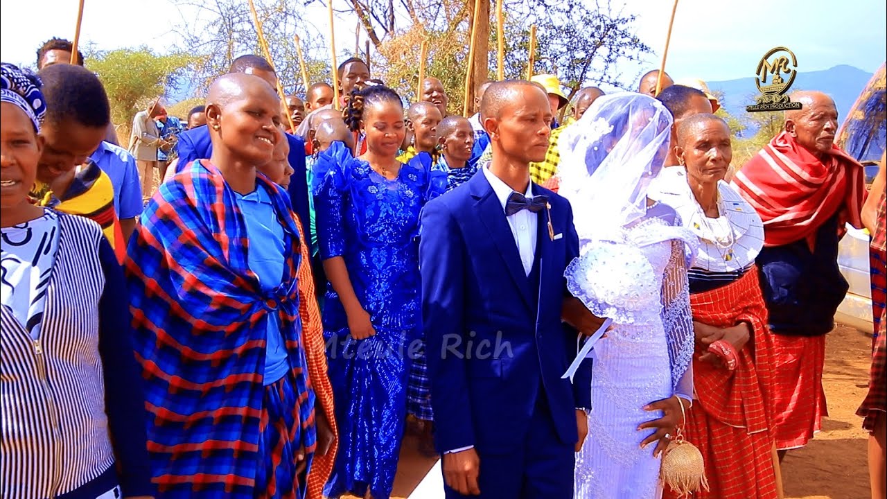 DJ pumzika tunawimbo wetu tunapiga kiasili lazima utapenda 