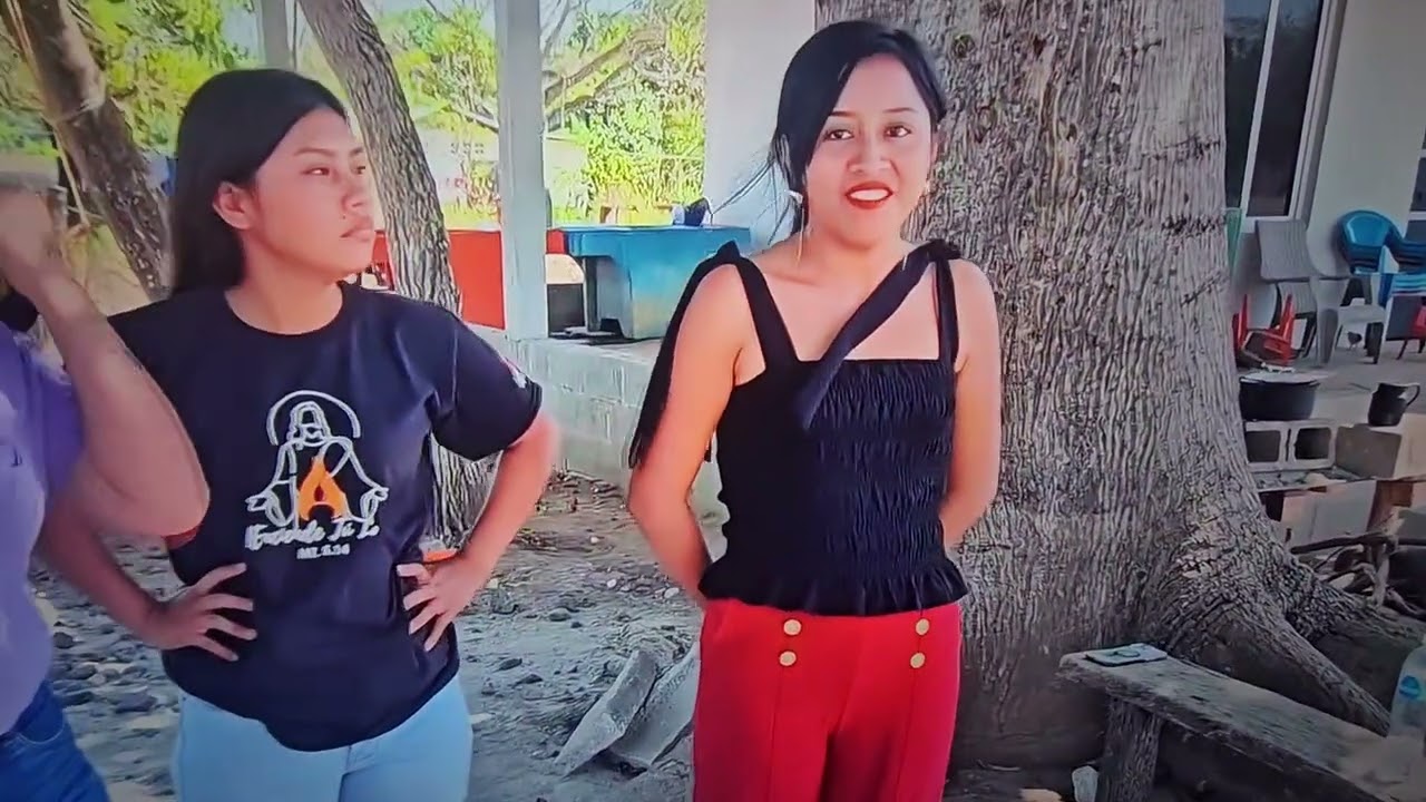 Yulisa hablo de mas yassy le dijo yo la cara te voy a part!r por Habladora le dijo yo soy 