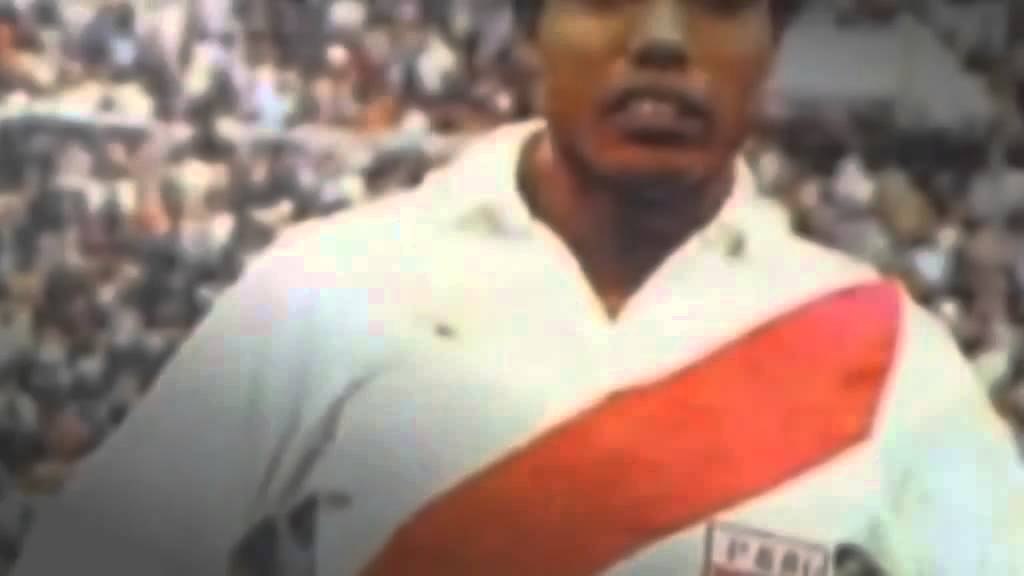 Diario Marca | Homenaje a Te&oacute;filo Cubillas