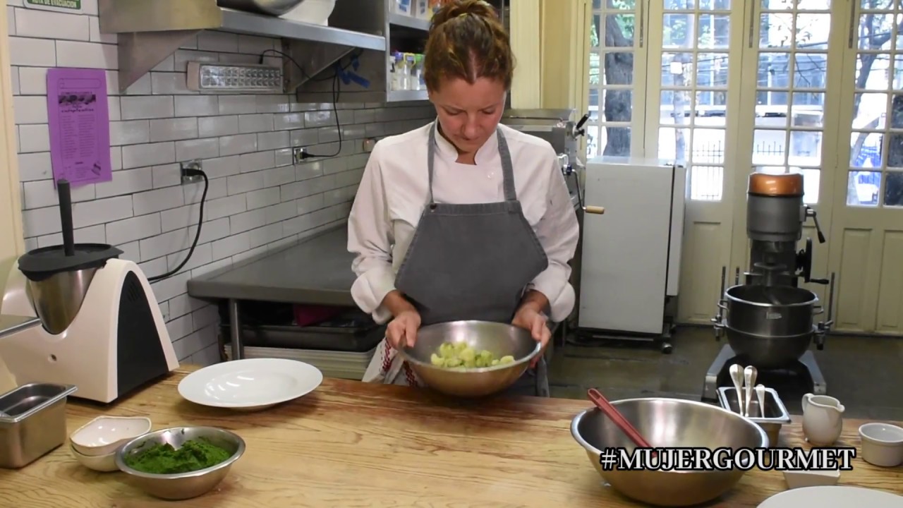 Ñoquis de papa con pesto. Receta de la chef Elena Reygadas