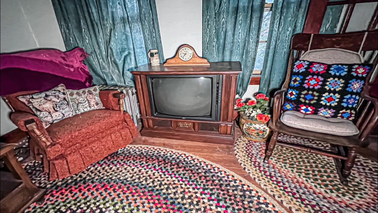 Жуткая история, скрытая в этом заброшенном доме, принадлежащем 100-летней выжившей после крушения...