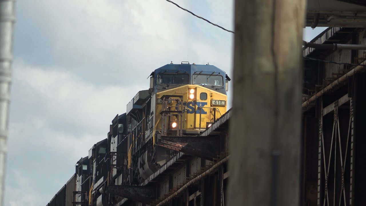 Railfanning Downtown Richmond, VA 4-1-23 (feat. Amtrak 46, CSX 500, and more)