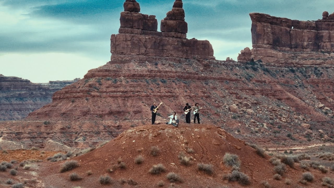 City of the Sun, Gizmo Varillas - Vuela